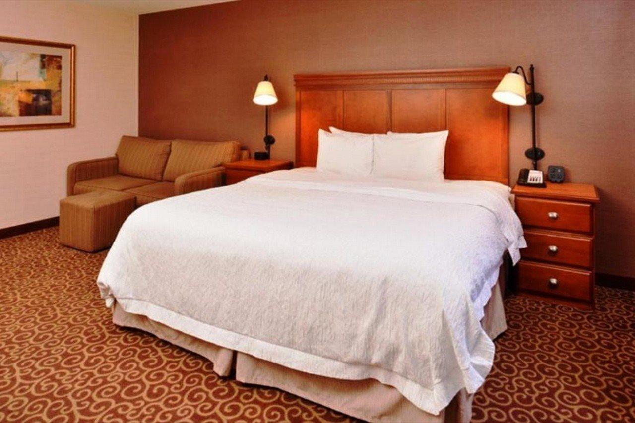 Mcknight Hotel McCandless Township Exteriör bild